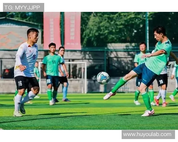 聚焦足球巨星:他们的激情、奋斗与荣耀成就的背后故事 聚焦足球巨星:他们的激情、奋斗与荣耀成就的背后故事