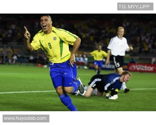 2003年足球巨星风云再起：从贝克汉姆到罗纳尔多的传奇岁月